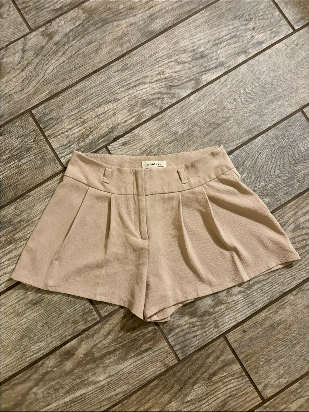 Monteau Beige High-Waist Pleated Women’s Shorts